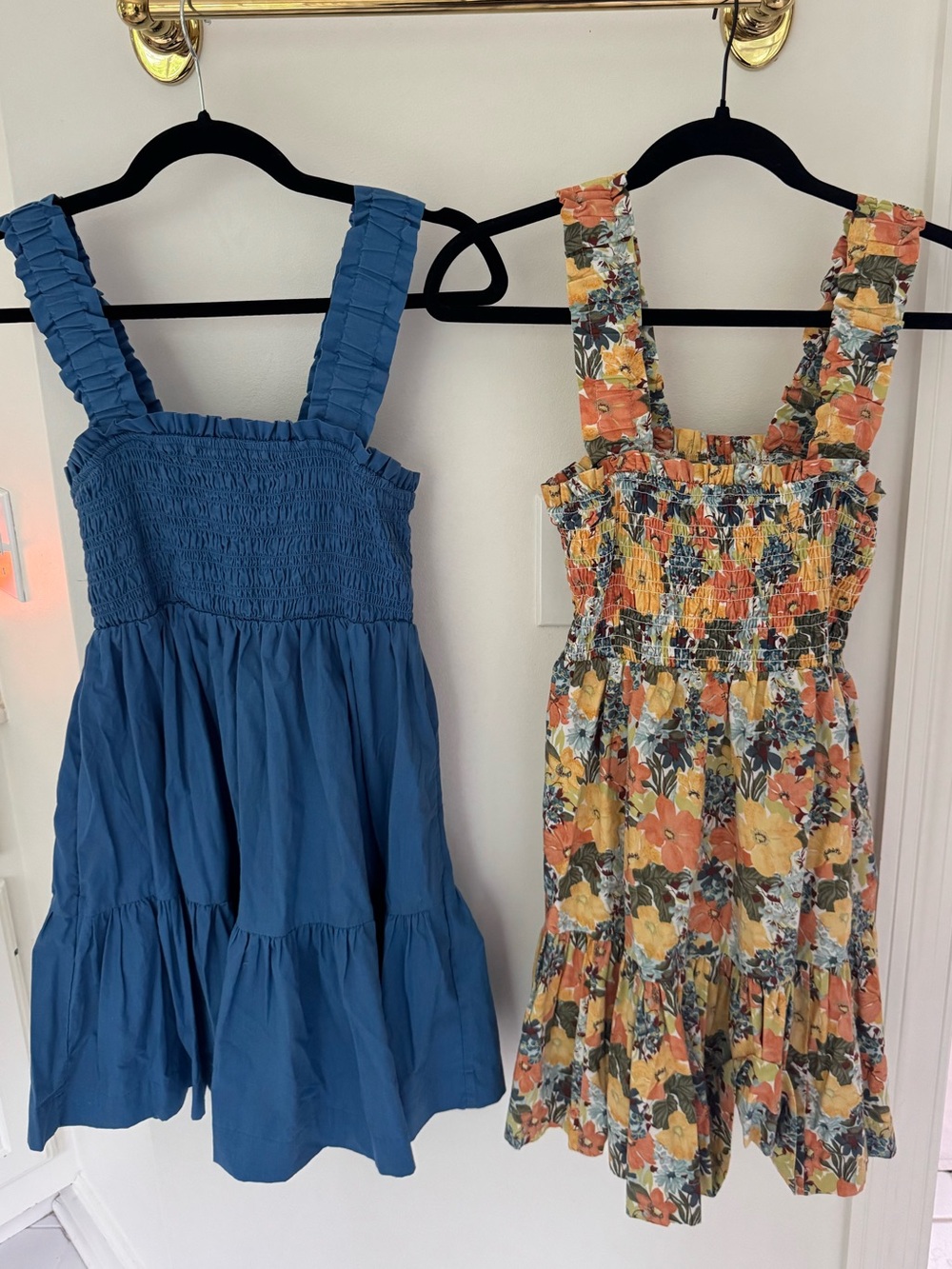 Abercrombie & Fitch smocked mini dresses medium